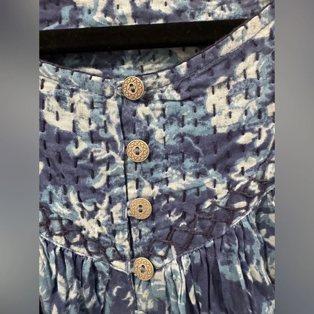 Free People Cool Meadow Blue Floral 100% Cotton Button Front Peasant Blouse XS